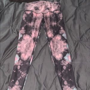 Teeki yoga pants
